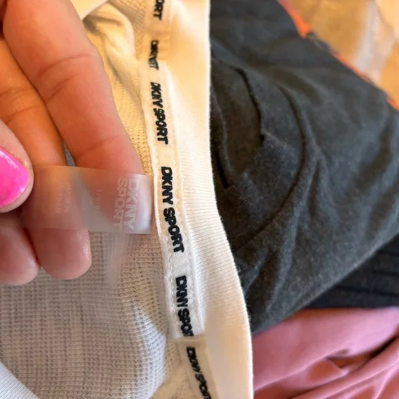 Shirt size large - Picture 5 of 5